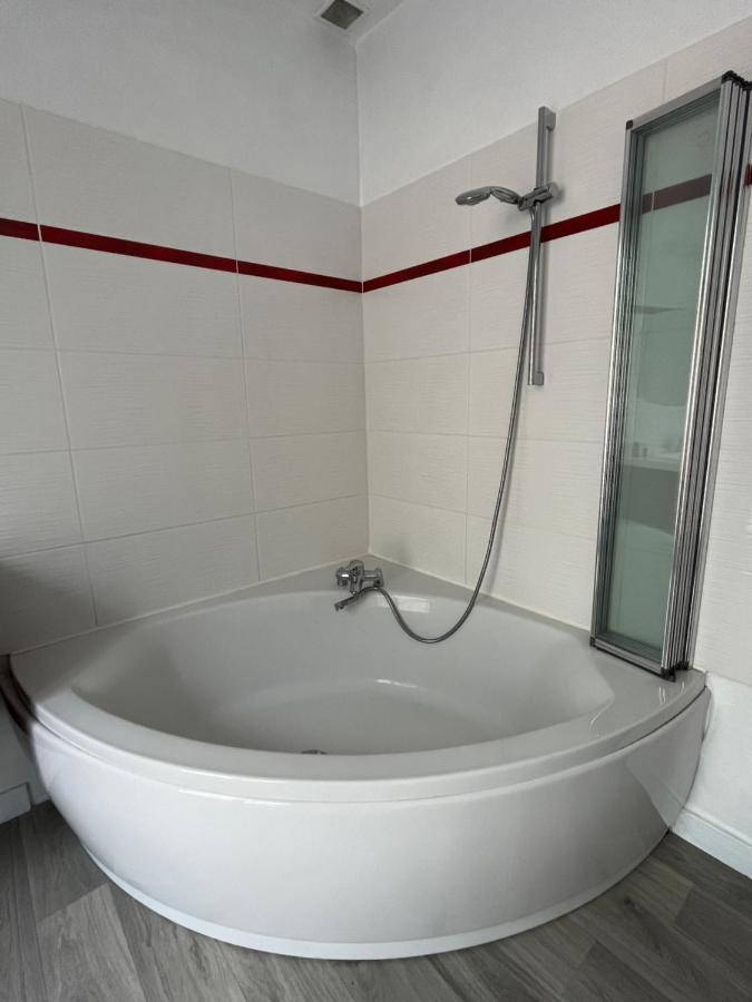 Vivez Au Coeur Historique - St Francois - Grand Appartement Confortable Le Havre Buitenkant foto
